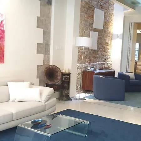 Luxury Tower House In Heart Of Guest house Pisa