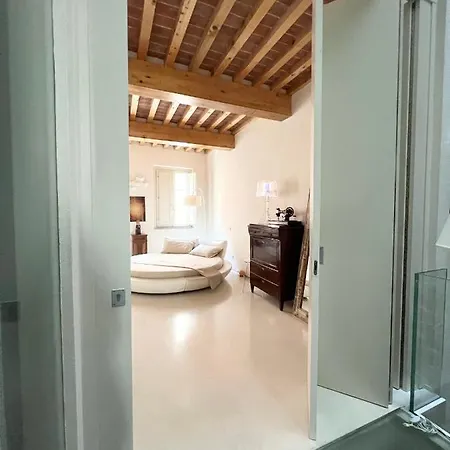 Affittacamere Luxury Tower House In Heart Of