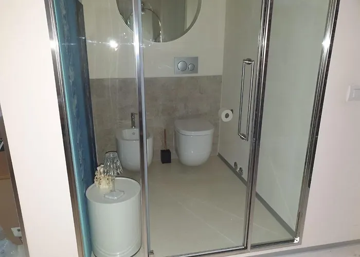 Luxury Tower House In Heart Of Affittacamere 4*